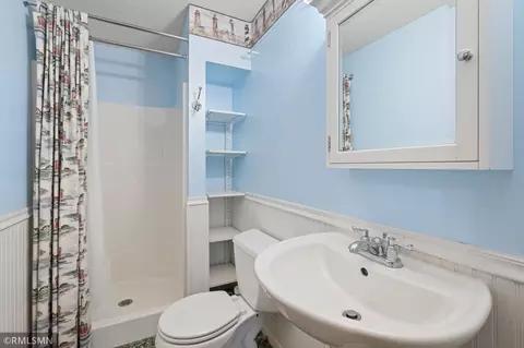 4376 Hamilton Dr, Eagan, MN 55123 photo 30