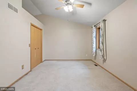 4376 Hamilton Dr, Eagan, MN 55123 photo 21