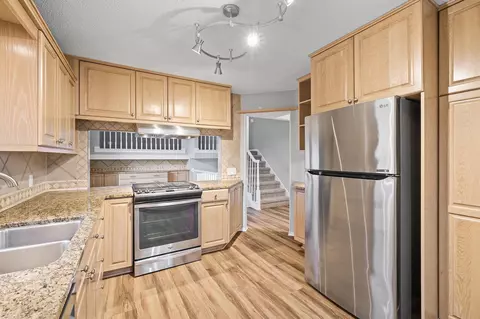 7325 78th Ave N, Brooklyn Park, MN 55445