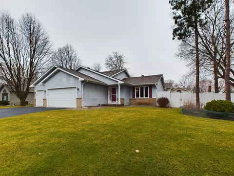 175 Parkview Dr, Lino Lakes, MN 55014