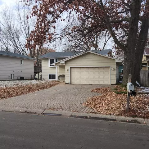 10540 Tamarack St NW, Coon Rapids, MN 55433