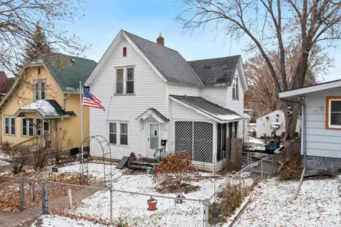 786 Hawthorne Ave E, Saint Paul, MN 55106