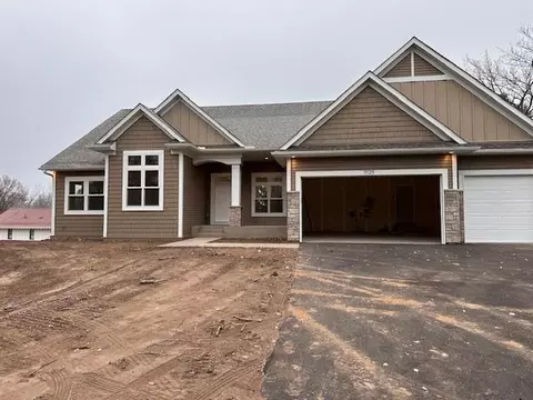 11125 32nd St N, Lake Elmo, MN 55042