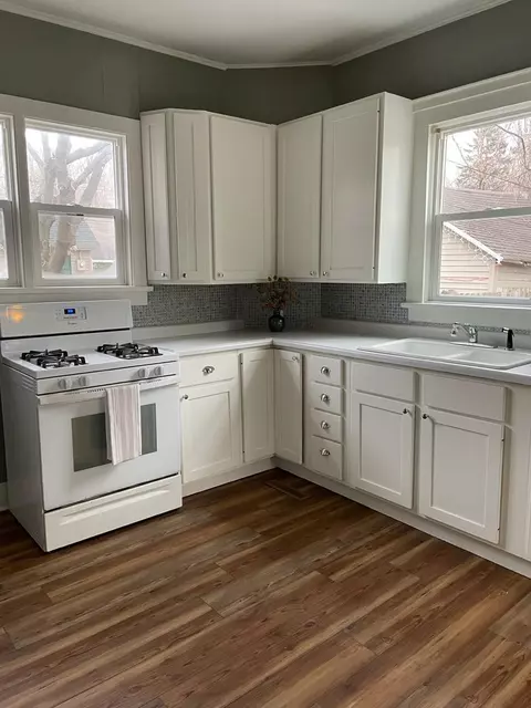 531 Division St W, Faribault, MN 55021 photo 8