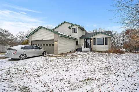 11365 Lindo Trl, Lindstrom, MN 55045