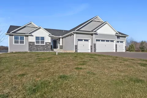 4521 202nd Ln NW, Oak Grove, MN 55303
