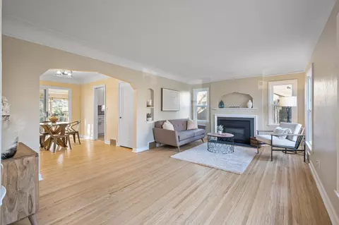 1829 Arona St, Falcon Heights, MN 55113