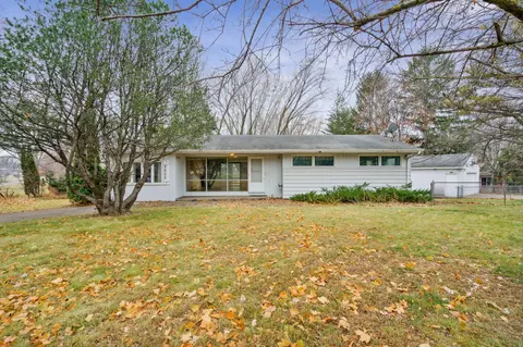 3833 Bellaire Ave, White Bear Lake, MN 55110