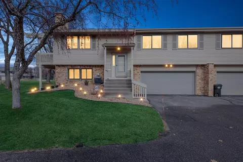 11814 Undercliff St NW, Coon Rapids, MN 55433