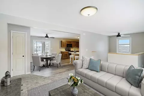 5313 Horizon Dr NE, Fridley, MN 55421