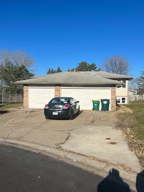 1153 Cheery Ln NE, Columbia Heights, MN 55421