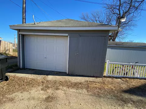 315 E William St, Albert Lea, MN 56007 photo 3