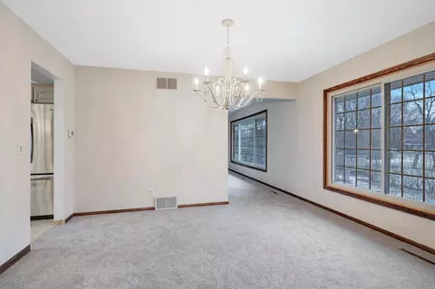 1740 Crestridge Ln, Eagan, MN 55122 photo 7