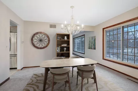 1740 Crestridge Ln, Eagan, MN 55122 photo 6