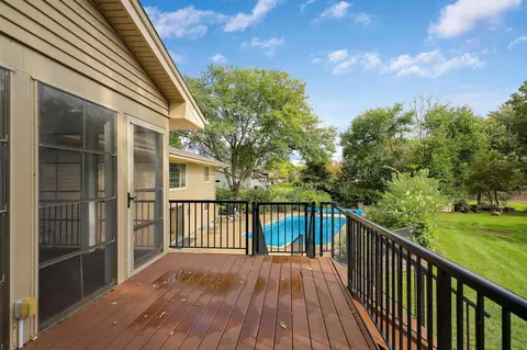 1740 Crestridge Ln, Eagan, MN 55122 photo 24