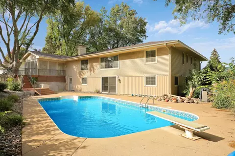 1740 Crestridge Ln, Eagan, MN 55122 photo 23