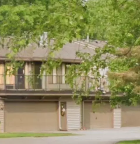 1419 Arden View Dr, Arden Hills, MN 55112