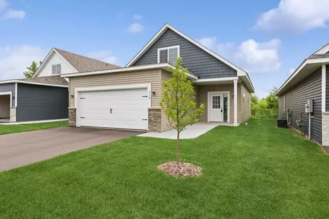 716 Cherrywood Ln NE, Isanti, MN 55040