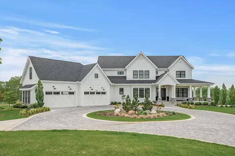 7375 Inwood Way N, Grant, MN 55082