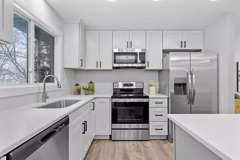 4455 Slater Rd, Eagan, MN 55122 photo 4