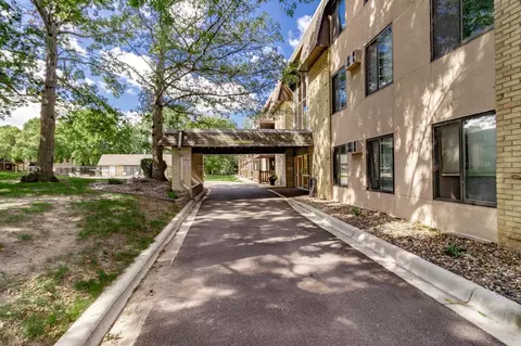 3431 Kent St #908, Shoreview, MN 55126