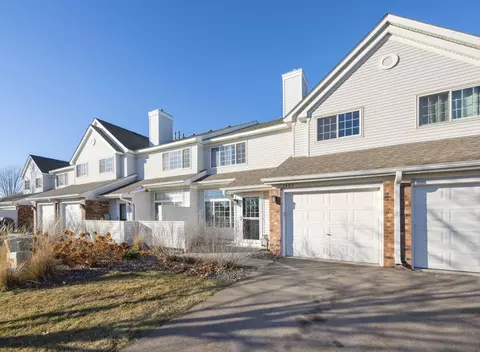 1935 N Ruby Ct, Eagan, MN 55122 photo 2