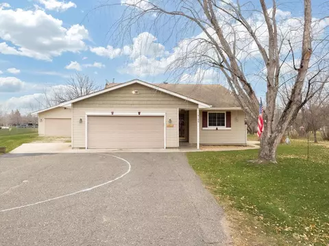 19155 Waco St NW, Elk River, MN 55330