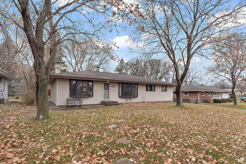 6548 Channel Rd NE, Fridley, MN 55432
