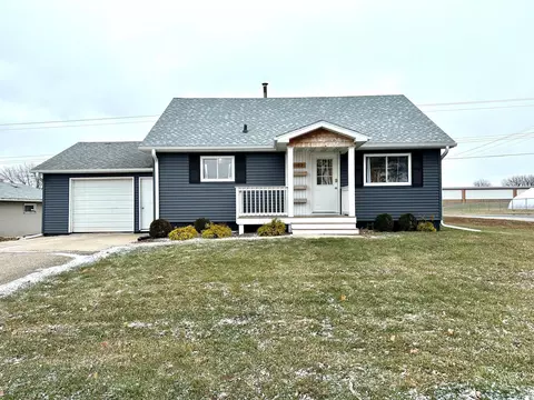 1102 N Mantorville Ave, Kasson, MN 55944