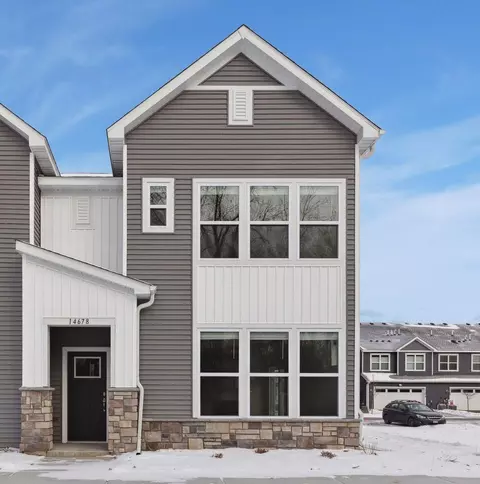 14678 Twin Lakes Cir, Burnsville, MN 55306