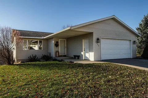 3022 Rose Heights Dr SE, Rochester, MN 55904