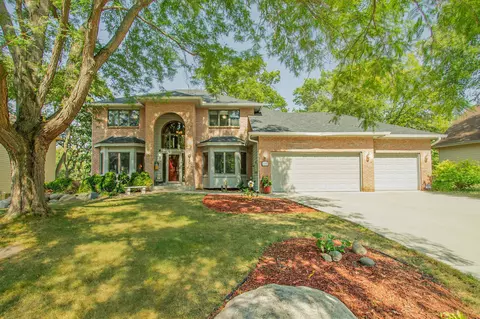 11785 177th St W, Lakeville, MN 55044