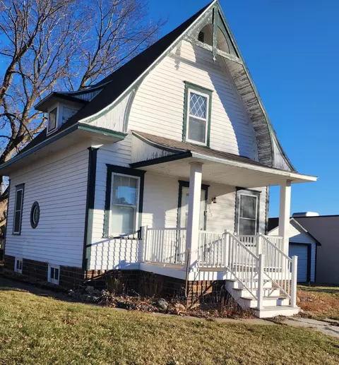 305 1st Ave S, Sacred Heart, MN 56285