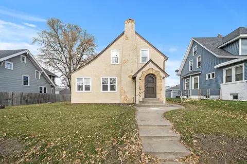 789 Maryland Ave E, Saint Paul, MN 55106
