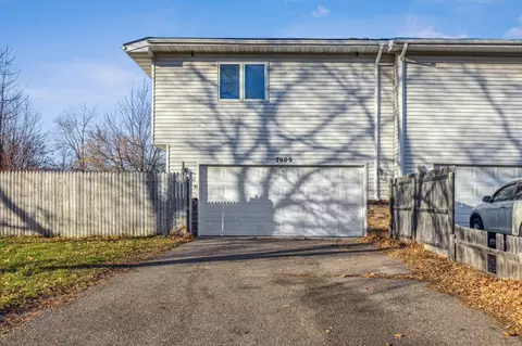 7609 Hampshire Ave N, Brooklyn Park, MN 55428