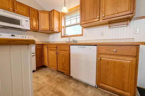 1720 Redhead Ave, Baldwin, WI 54002 photo 3