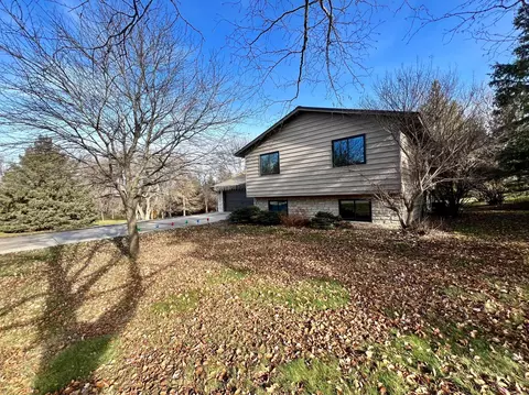 20 Zumbro Ridge Dr, Mantorville, MN 55955