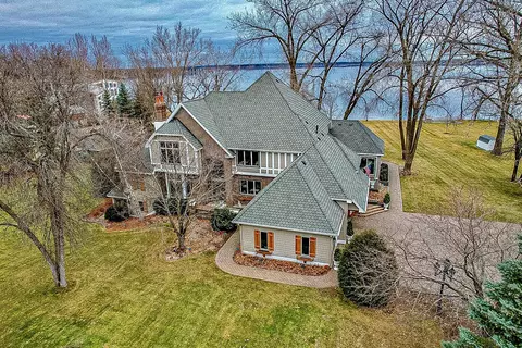 1907 S Le Homme Dieu Dr NE, Alexandria, MN 56308
