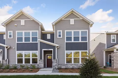 14468 Twin Lakes Cir, Burnsville, MN 55306