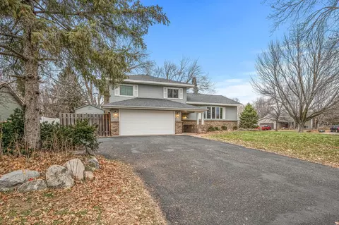 827 97th Ave NE, Blaine, MN 55434