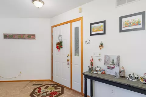 1559 Antler Pt, Eagan, MN 55122 photo 2