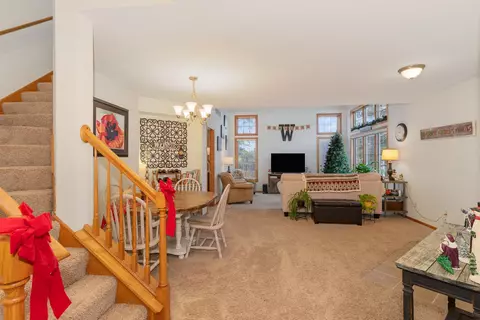 1559 Antler Pt, Eagan, MN 55122 photo 3