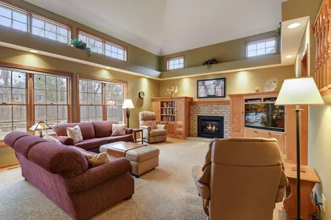13600 Berkshire Ln, Eden Prairie, MN 55347