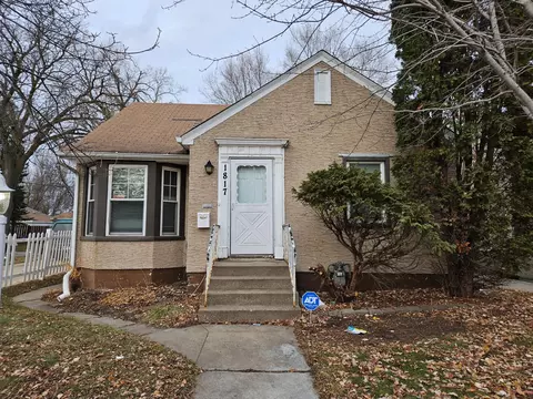 1817 Orange Ave E, Saint Paul, MN 55119