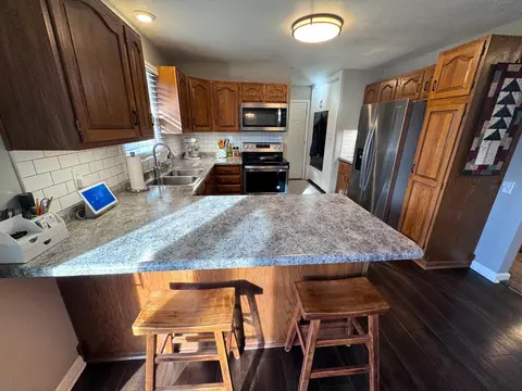 1006 Columbine Dr, Marshall, MN 56258 photo 6