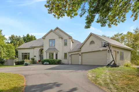11345 Bluestem Ln, Eden Prairie, MN 55347