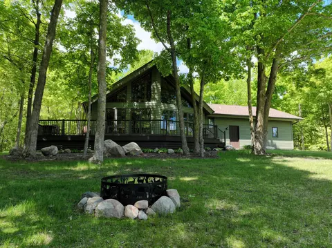 6842 18th Ave NW, Walker, MN 56484