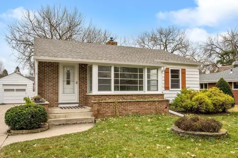 8017 Ridgeway Rd, Golden Valley, MN 55426