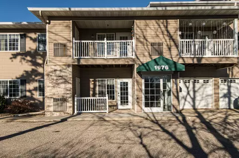 1976 29th Pl NW #101, Rochester, MN 55901