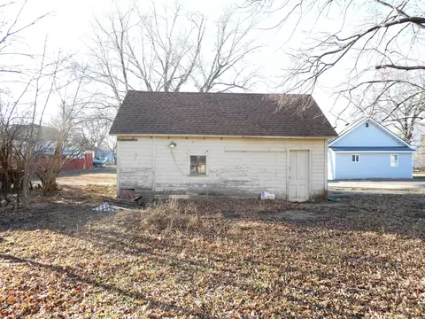 1244 4th Ave, Windom, MN 56101 photo 22